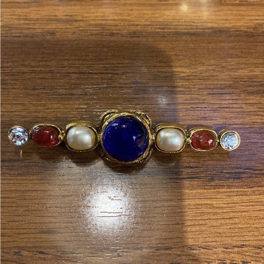 Chanel Gripoix 1985 Bar Brooch